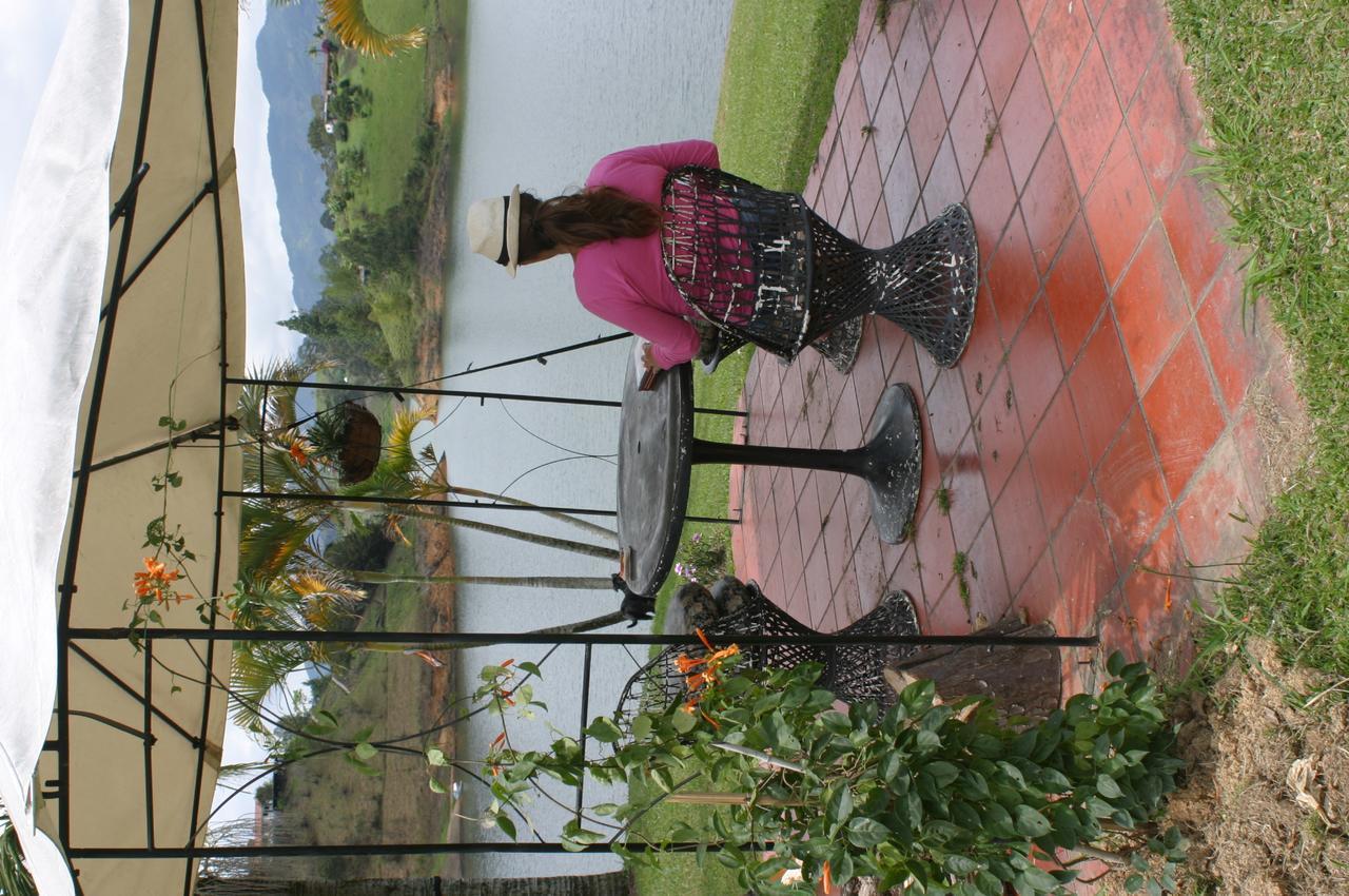 Casa Finca Tipica The Lake Hotel Guatapé Exterior foto
