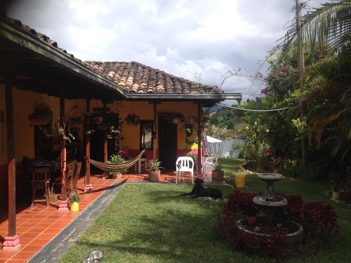 Casa Finca Tipica The Lake Hotel Guatapé Exterior foto